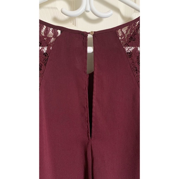 Dynamite Burgundy Blouse • Size M - Picture 5 of 6